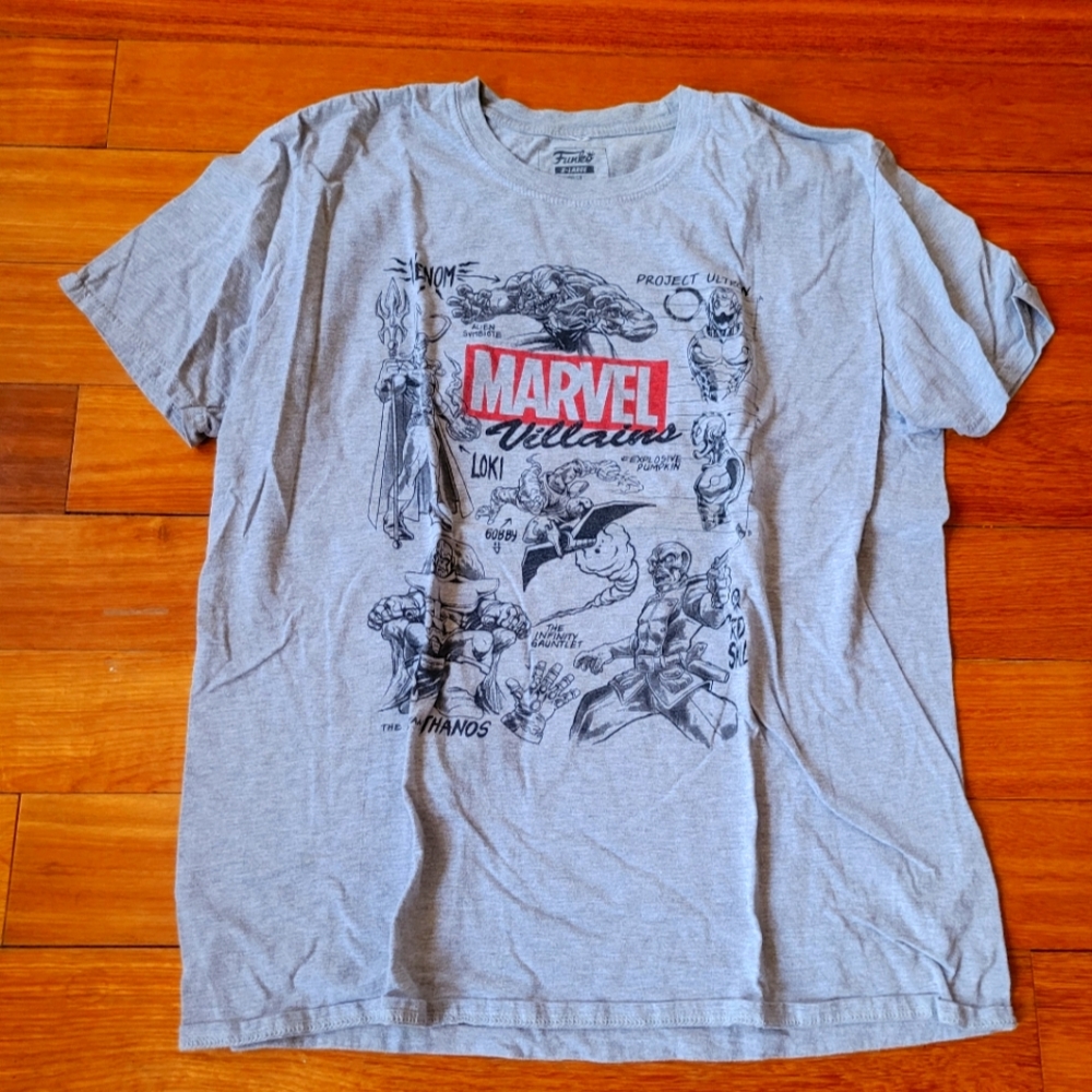 X-large men's marvel t-shirt
